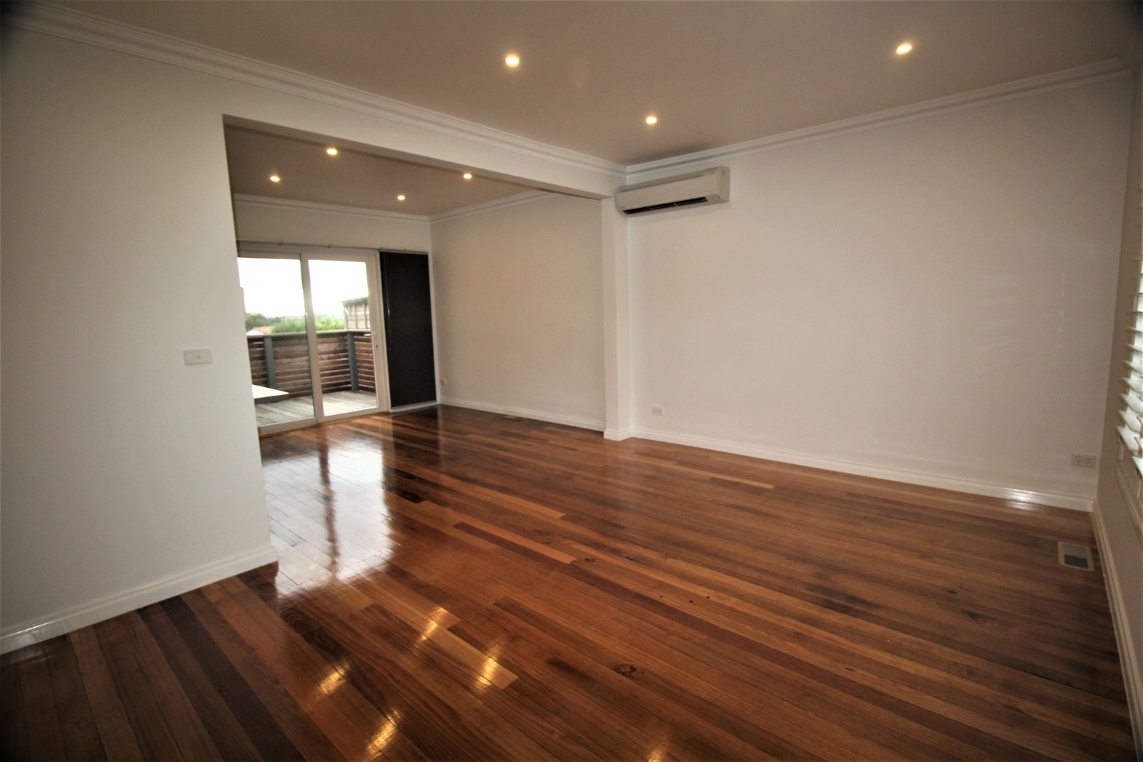 Gallery: Front/13 Winifred Street