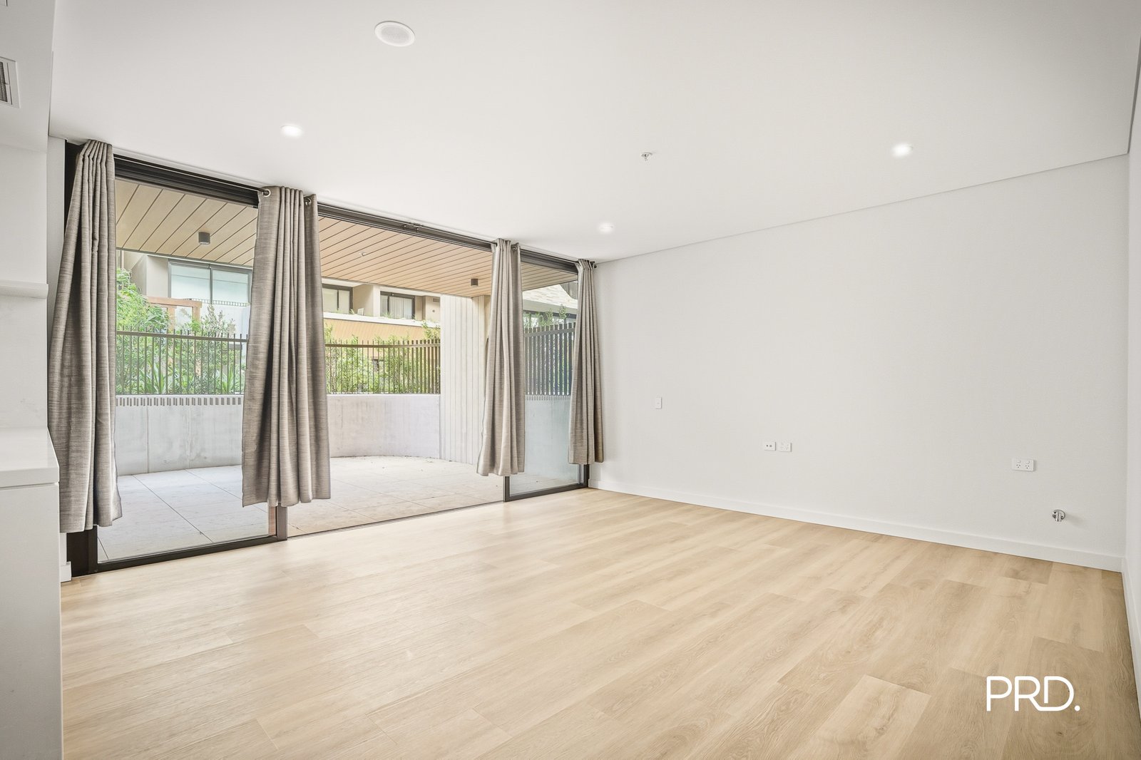 G01/10a John Tipping Grove Penrith 2