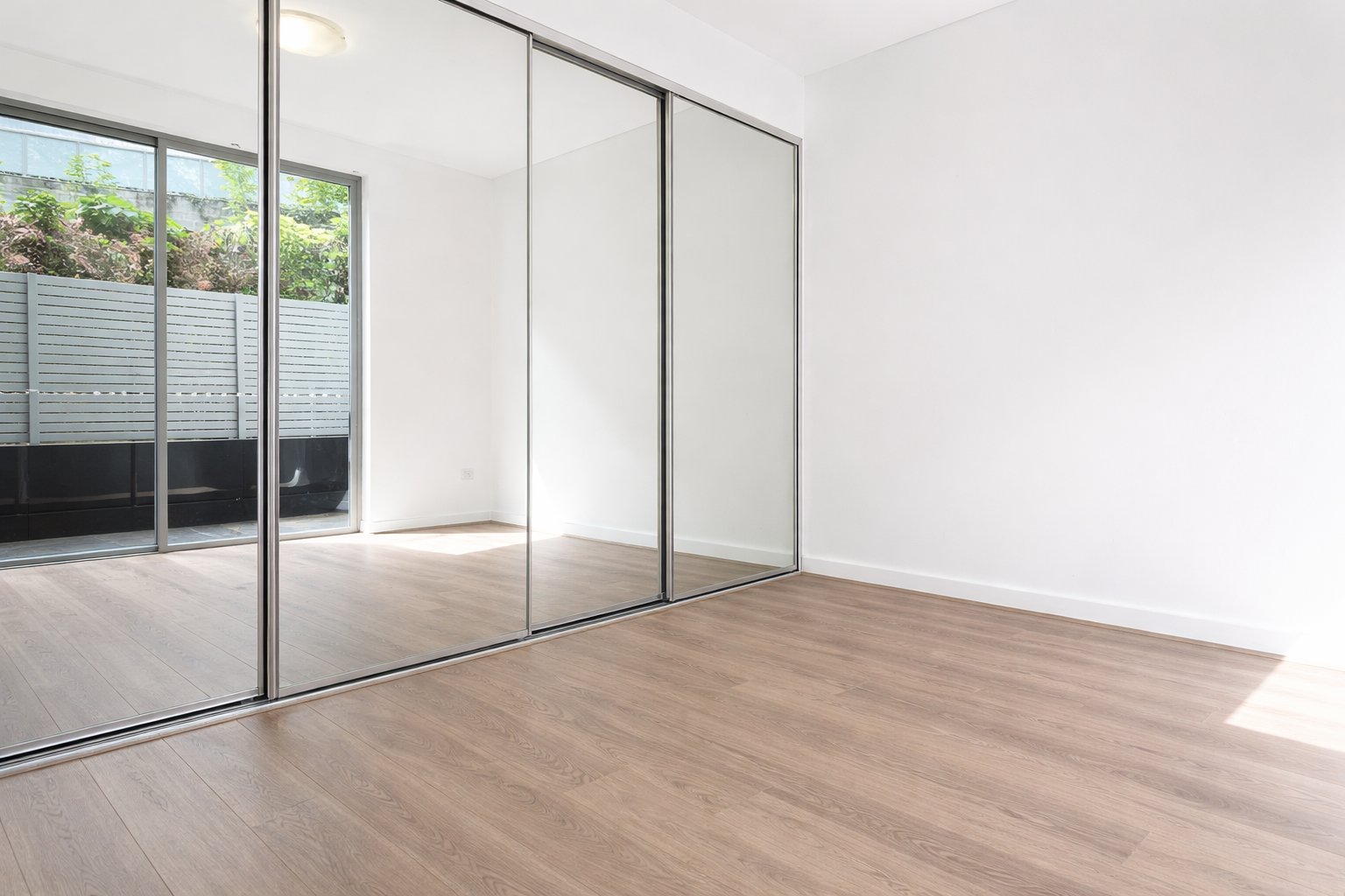 G01/26-32 Marsh Street WOLLI CREEK 6