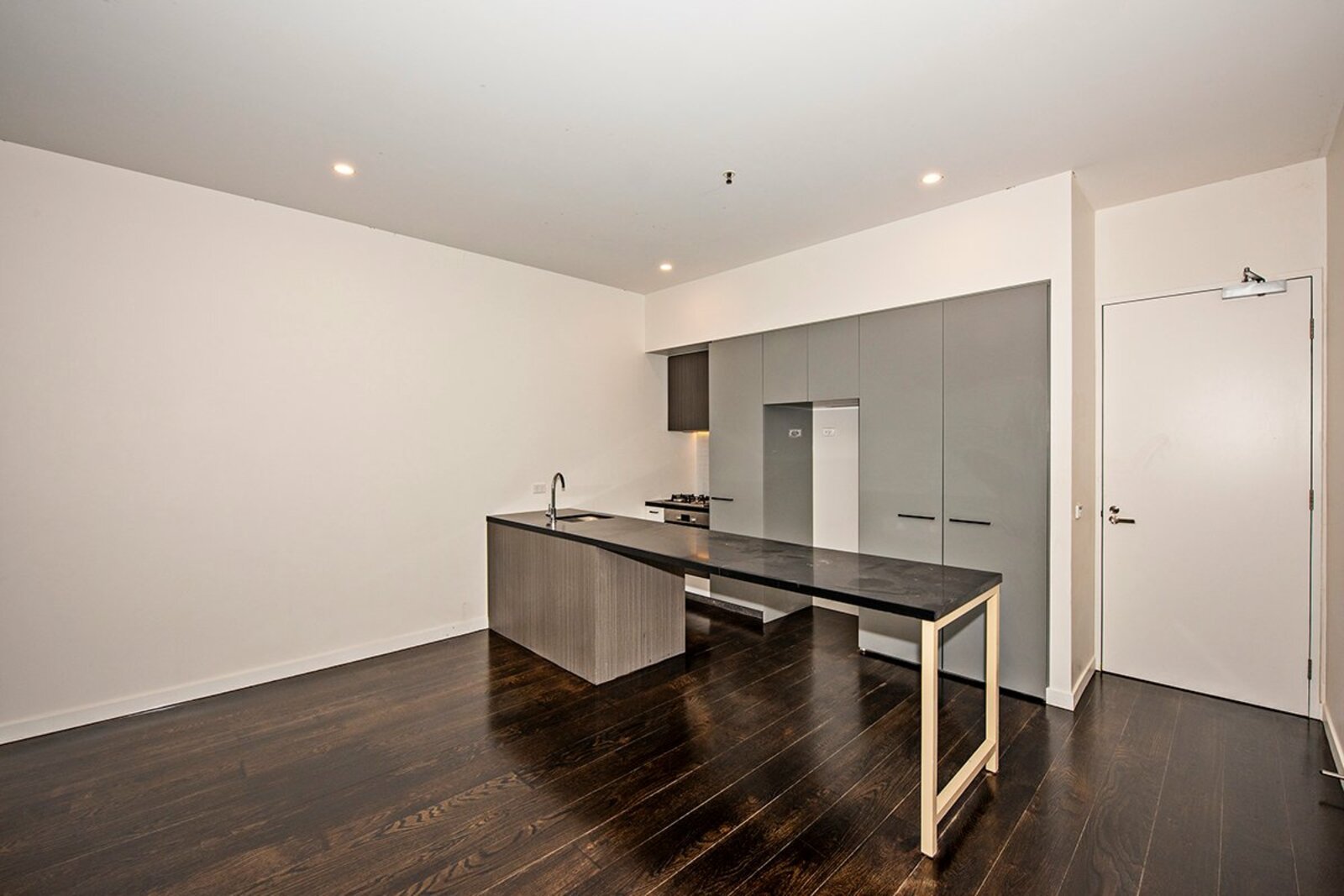 Gallery: g01/26 Lygon Street