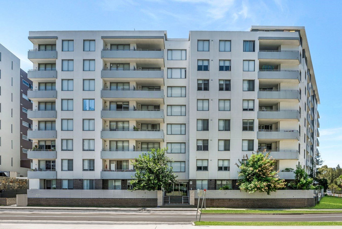 G01/27 Dressler Court MERRYLANDS 1