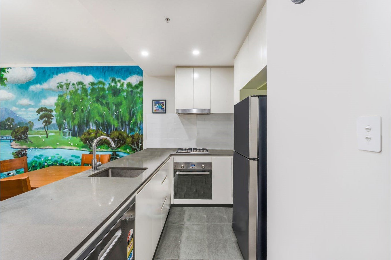 G01/27 Dressler Court MERRYLANDS 2