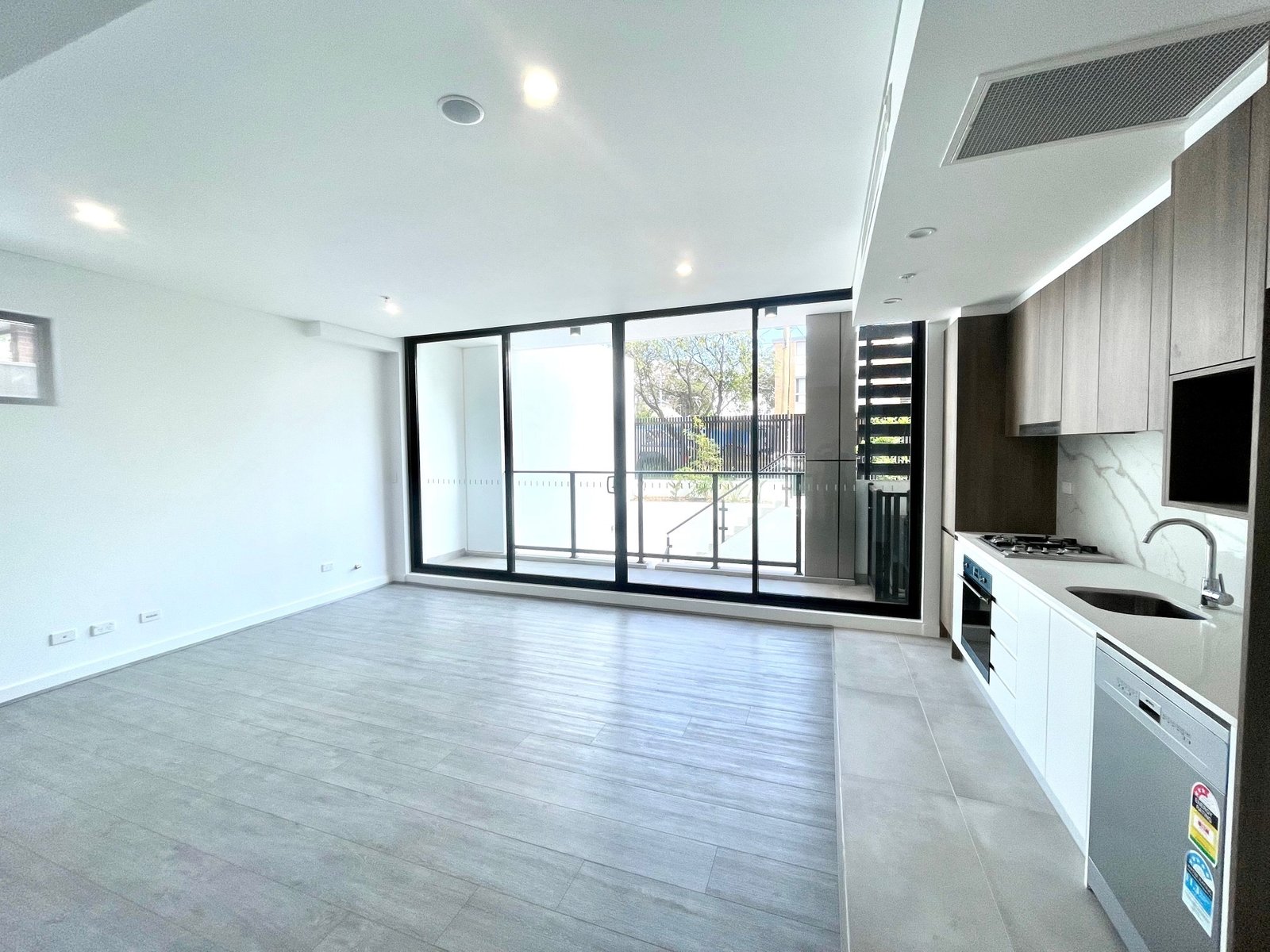 G01/71-97 Regent Street KOGARAH 1