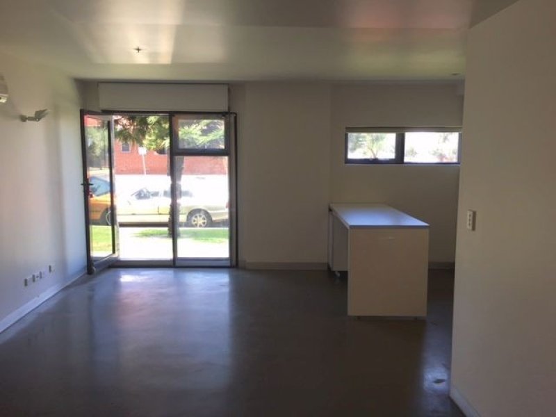 Gallery: G02/19 Pickles Street