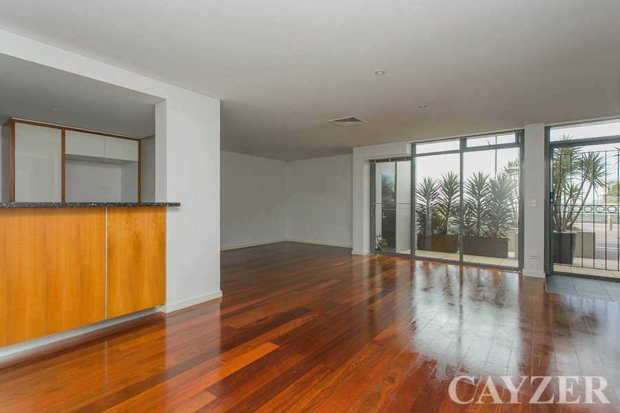 Gallery: G02/2 Pier Street