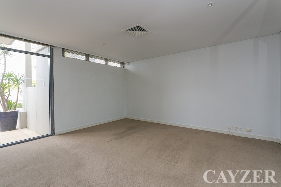 Gallery: G02/2 Pier Street