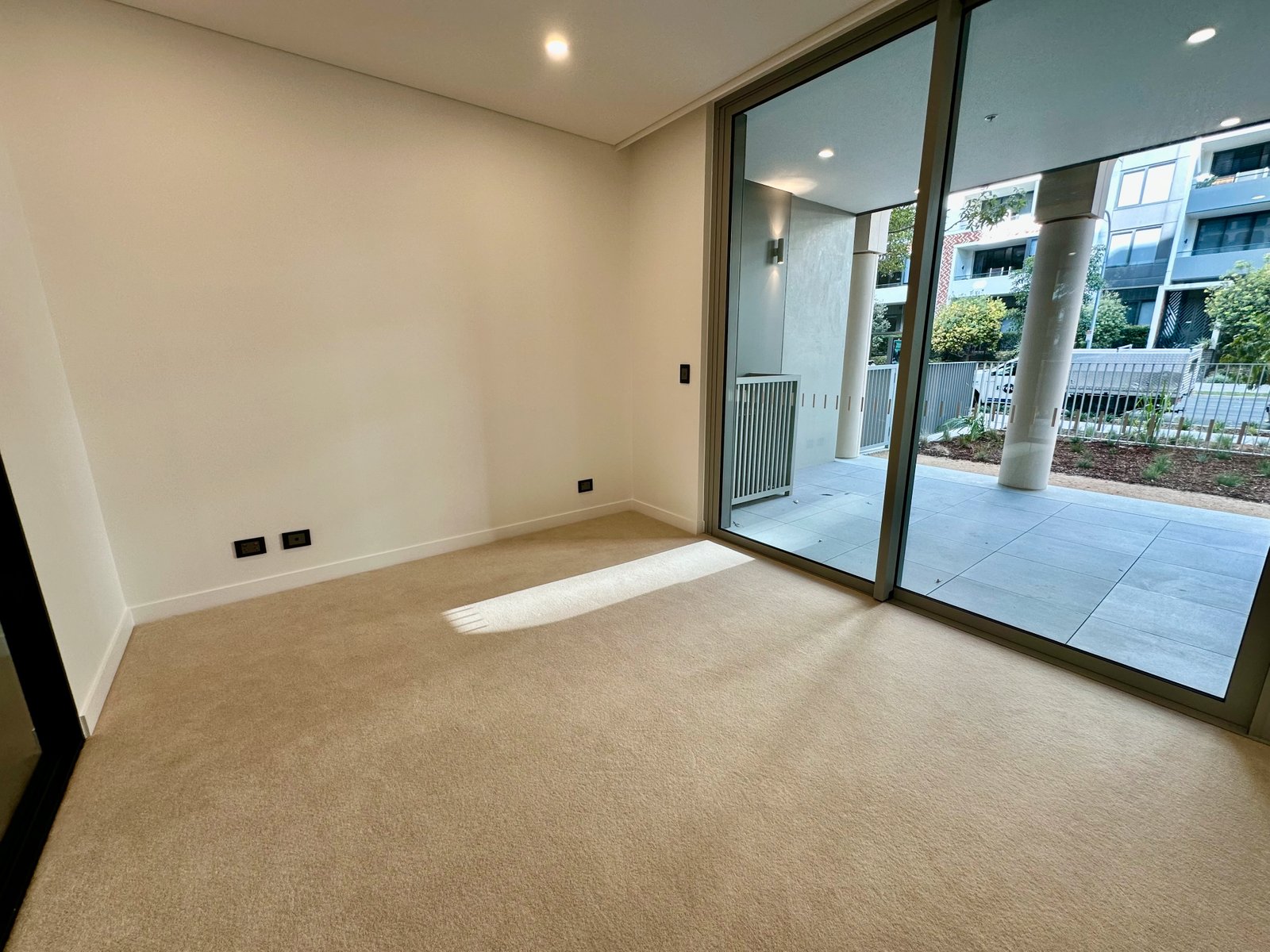 G02/22 Rothschild Avenue ROSEBERY 6