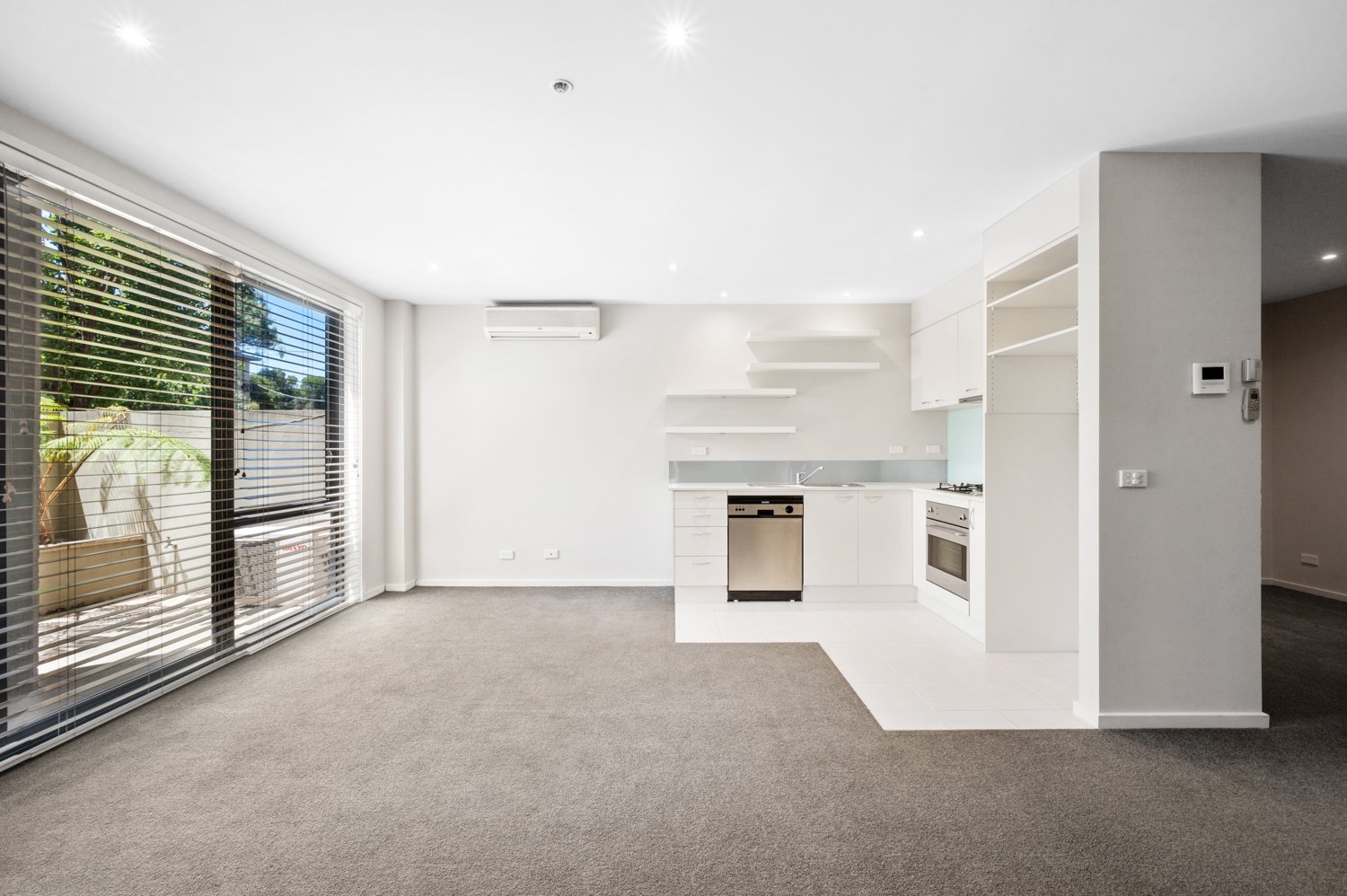 Gallery: G02/3-7 Alma Road