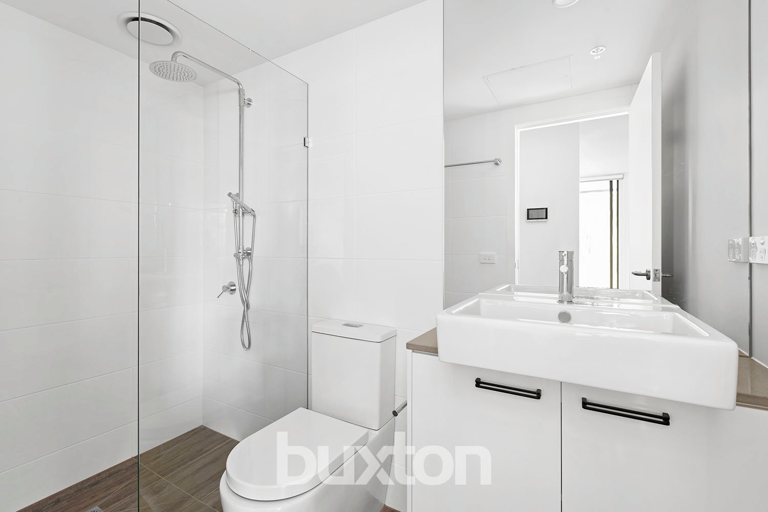 Gallery: G02/3 Oaklands Court