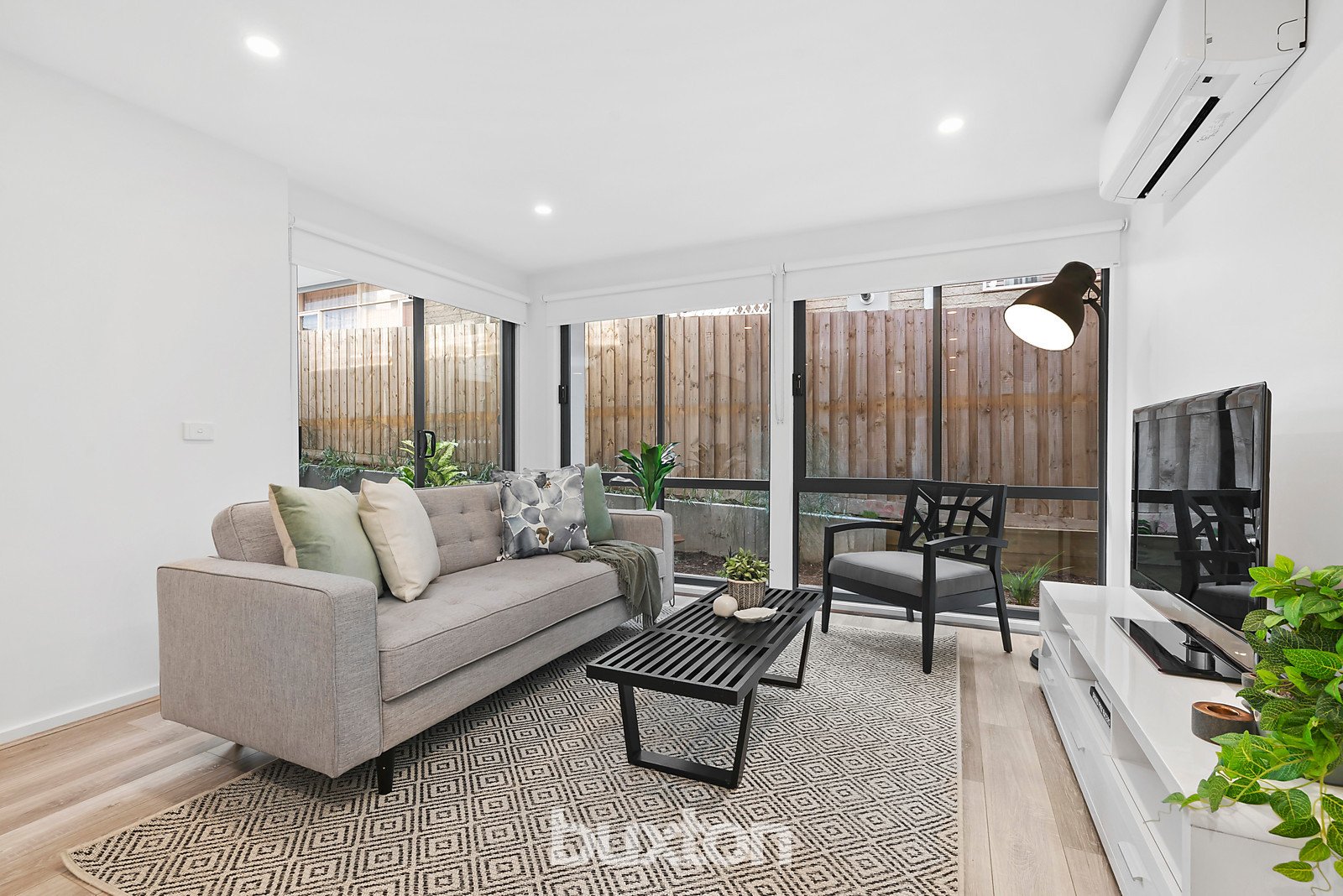 Gallery: G02/35 Tennyson Street