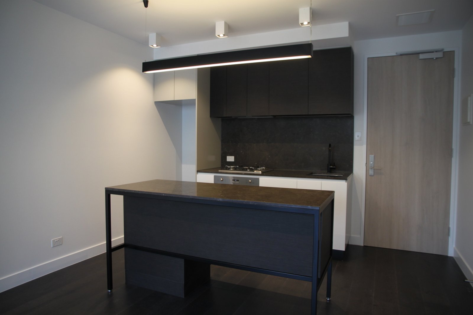 Gallery: G02/96 Camberwell Road