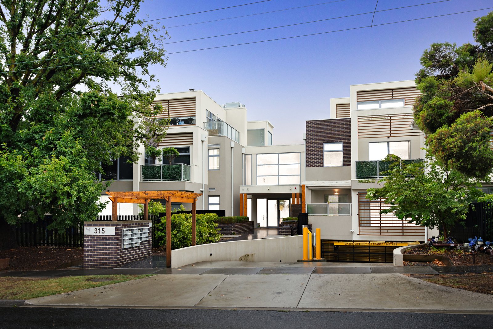 Gallery: G03/313-315 High Street