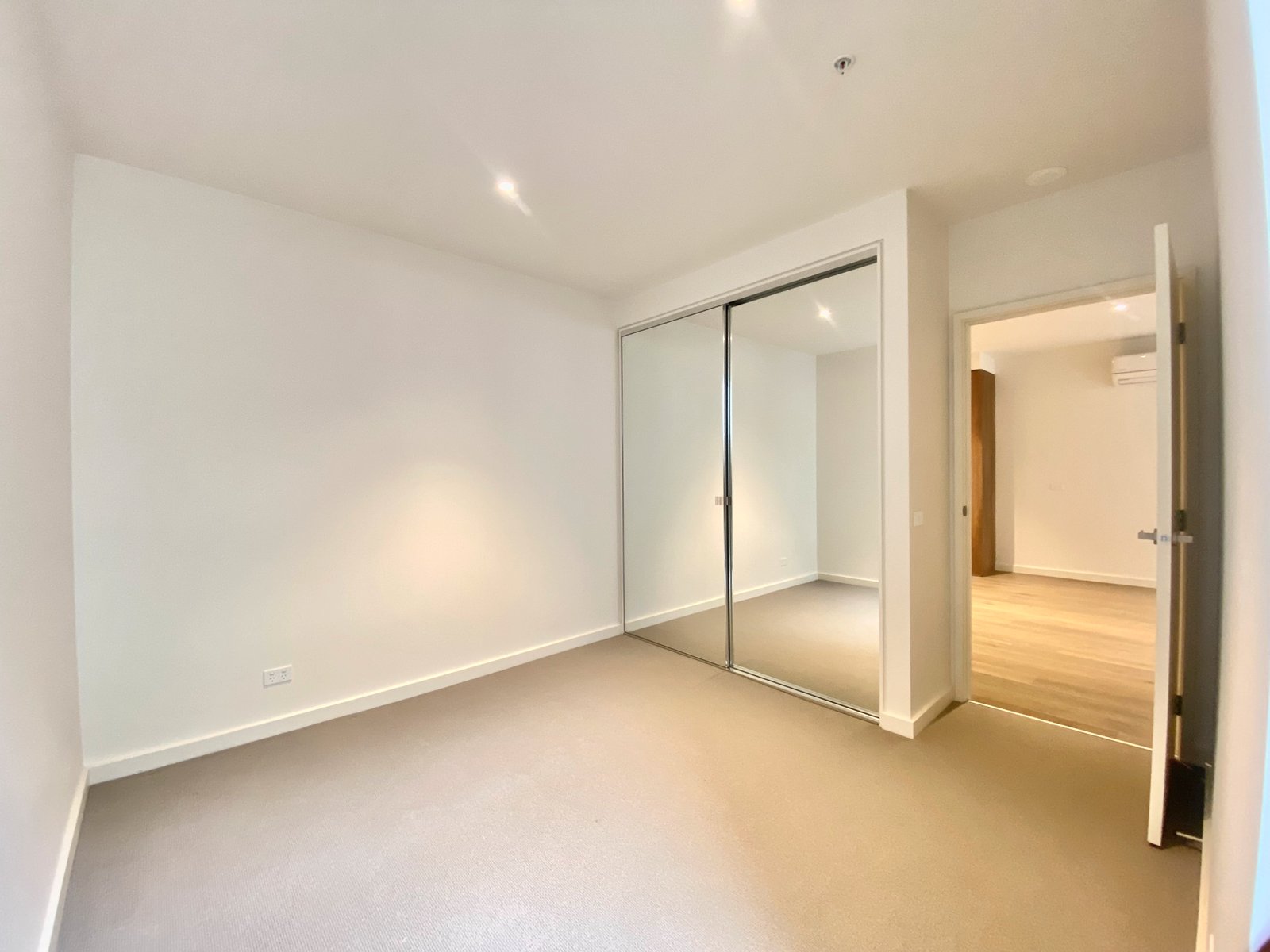 Gallery: G03/41 Walpole Street