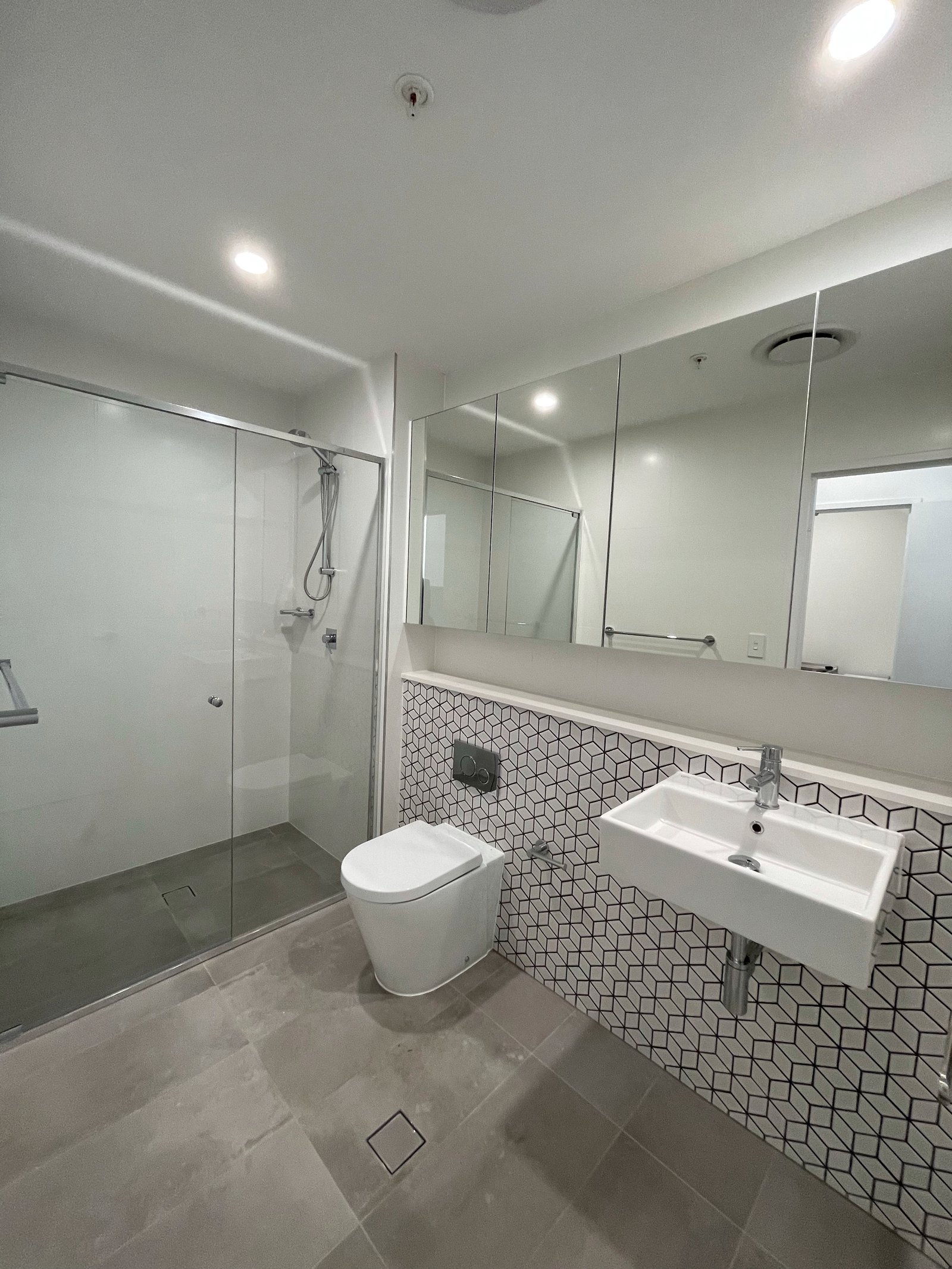 G03/79 Regent Street KOGARAH 8