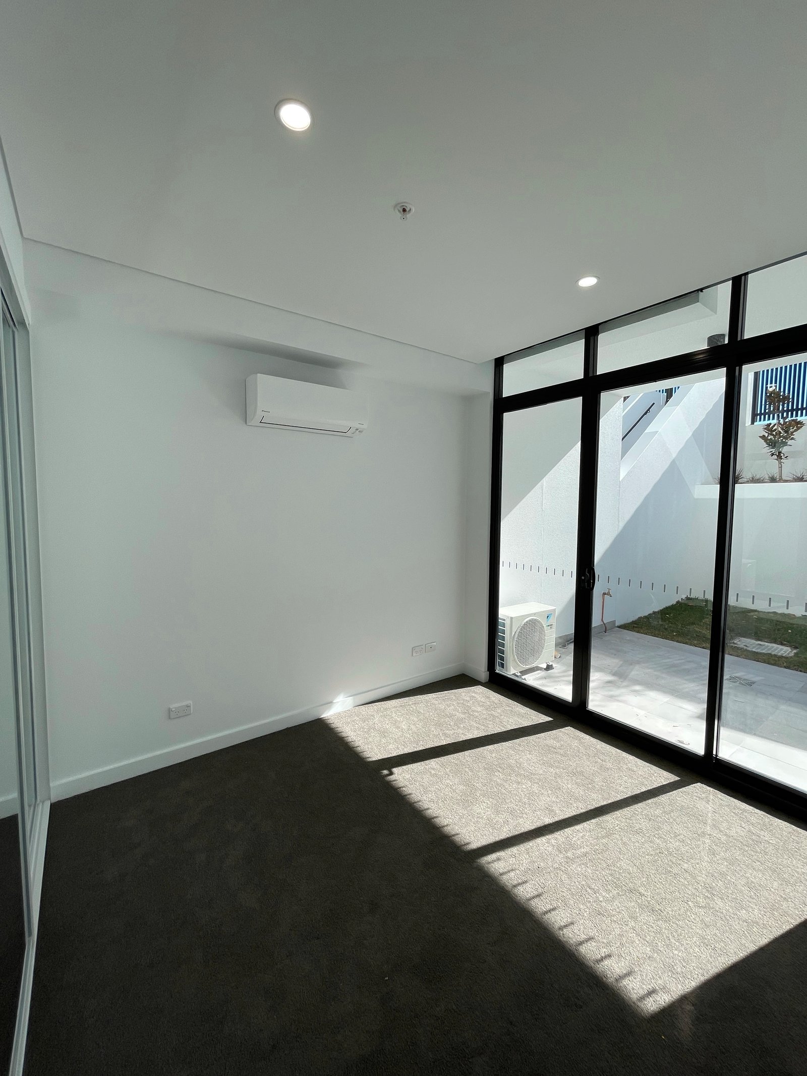 G03/79 Regent Street KOGARAH 10