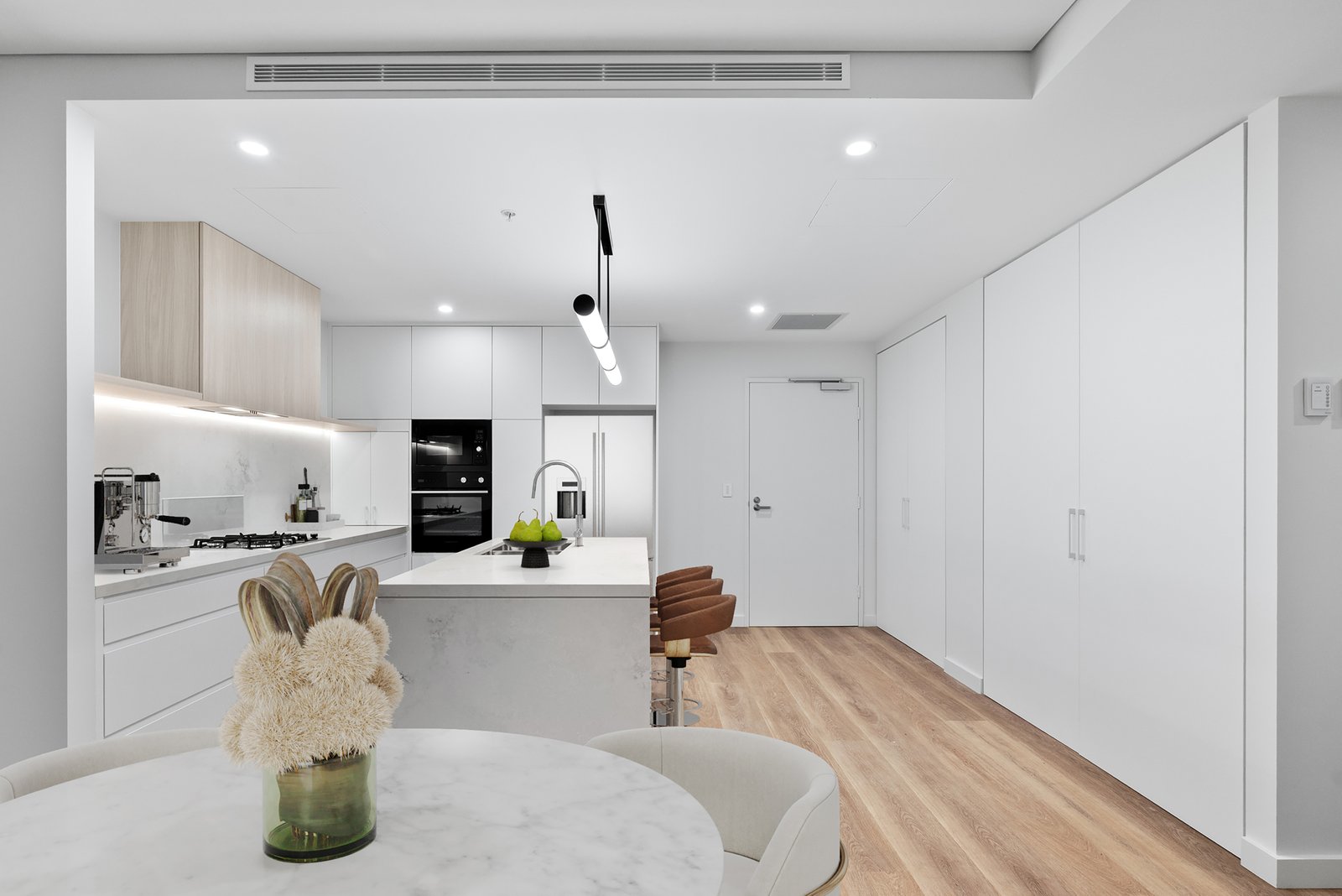 G04/10B John Tipping Grove PENRITH 4