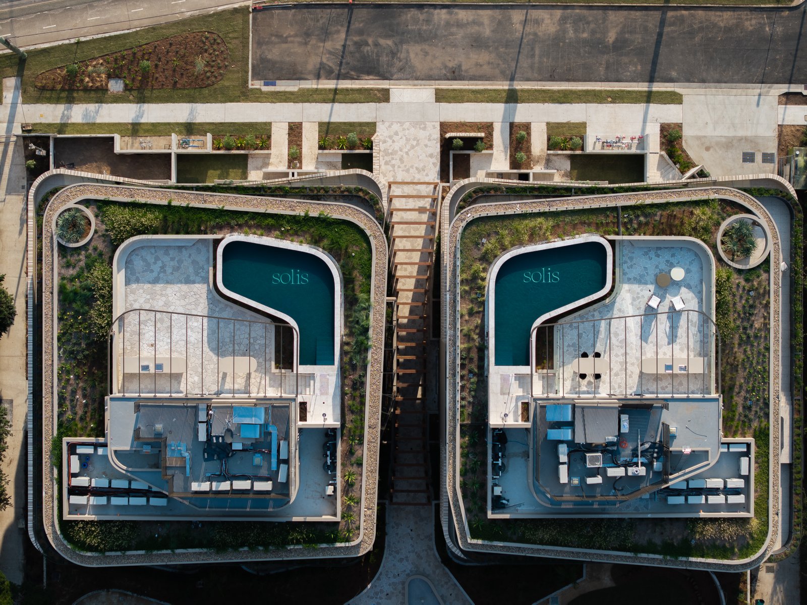 G04/10B John Tipping Grove PENRITH 8