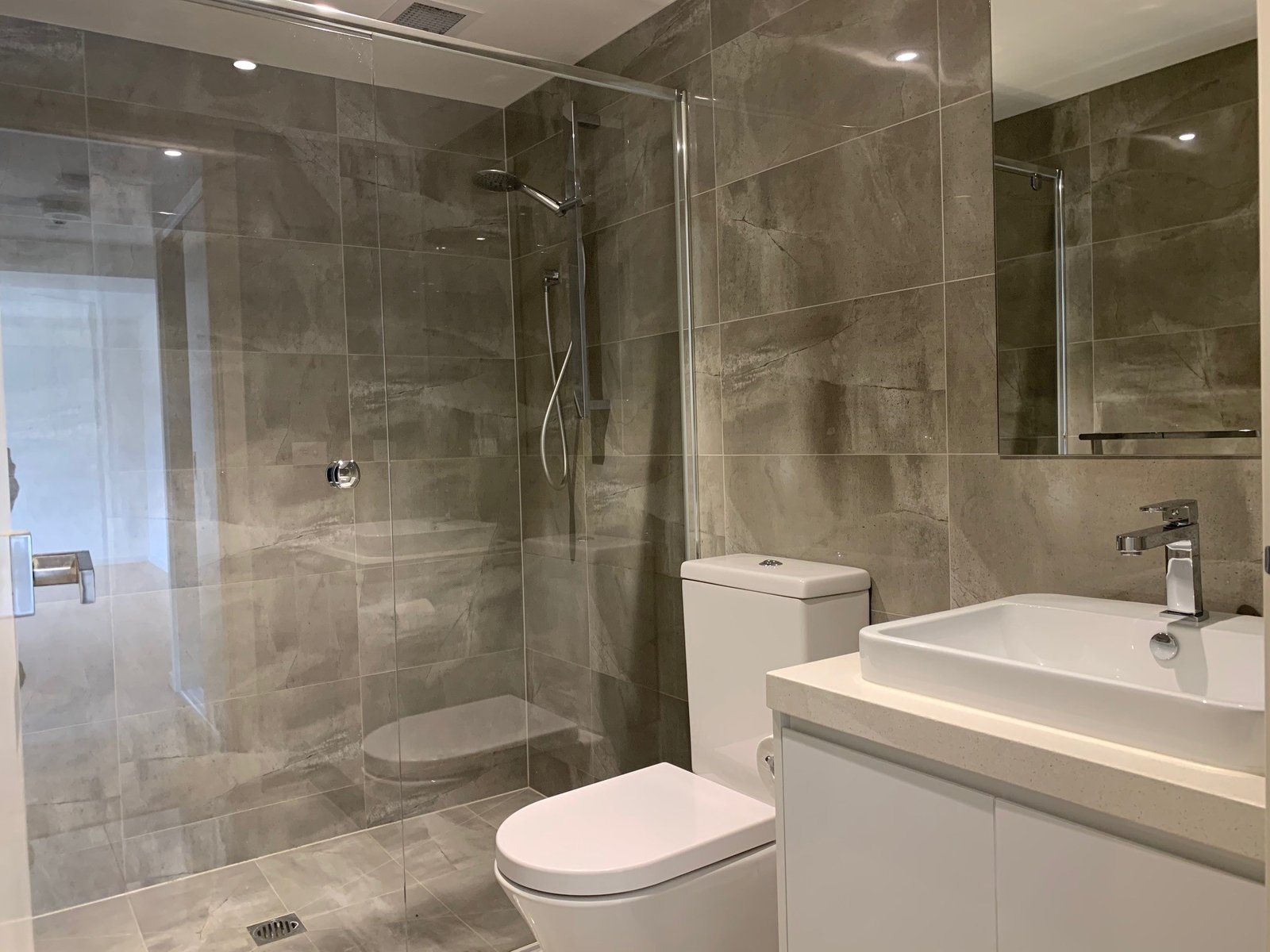Gallery: G04/214 Warrigal Road