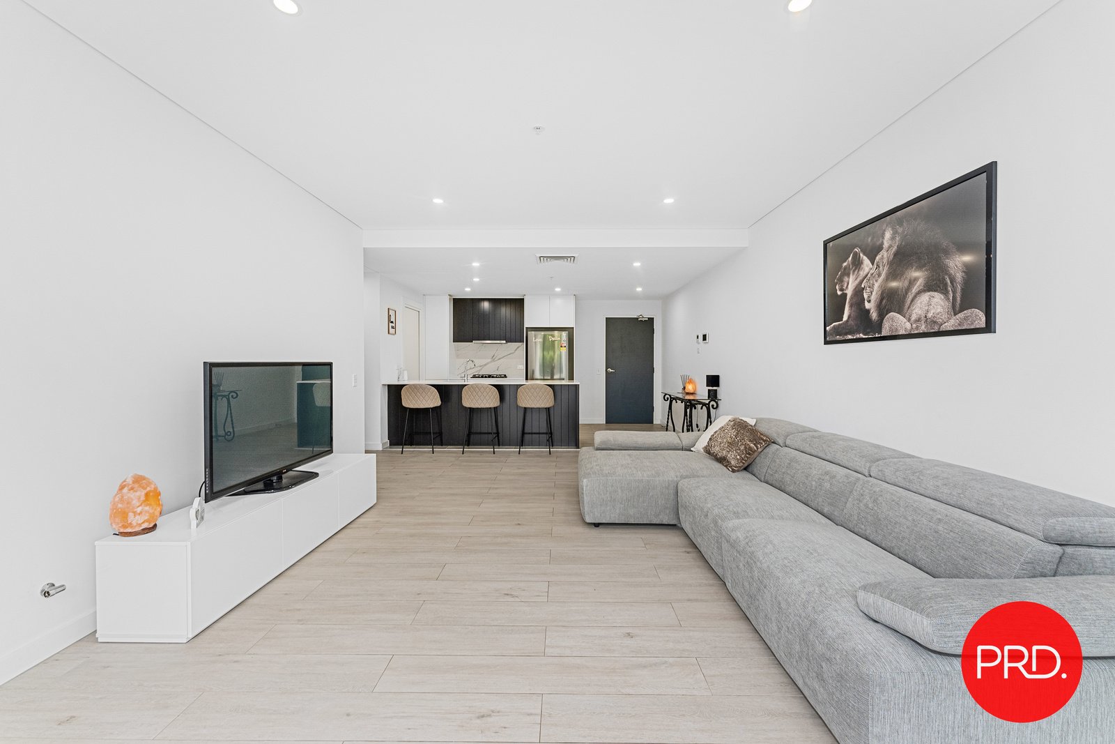 G06/10 Stanley Street KOGARAH 1