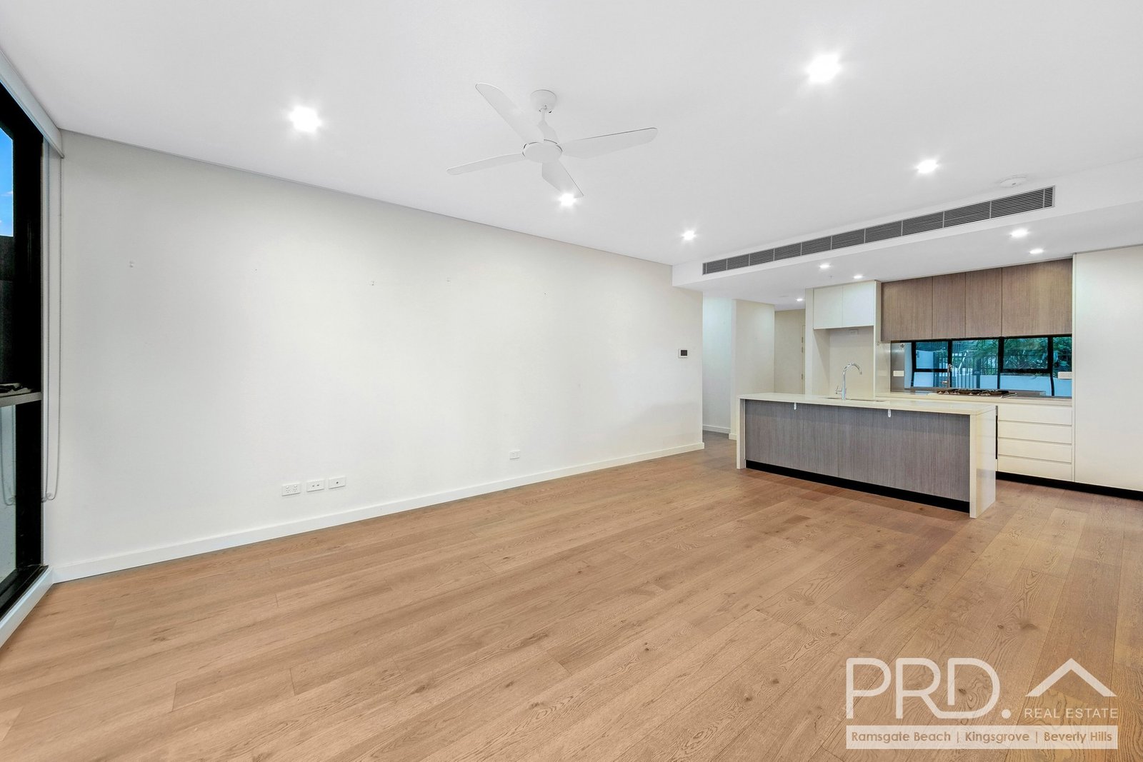 G06/11 Garrigarrang Avenue KOGARAH 2