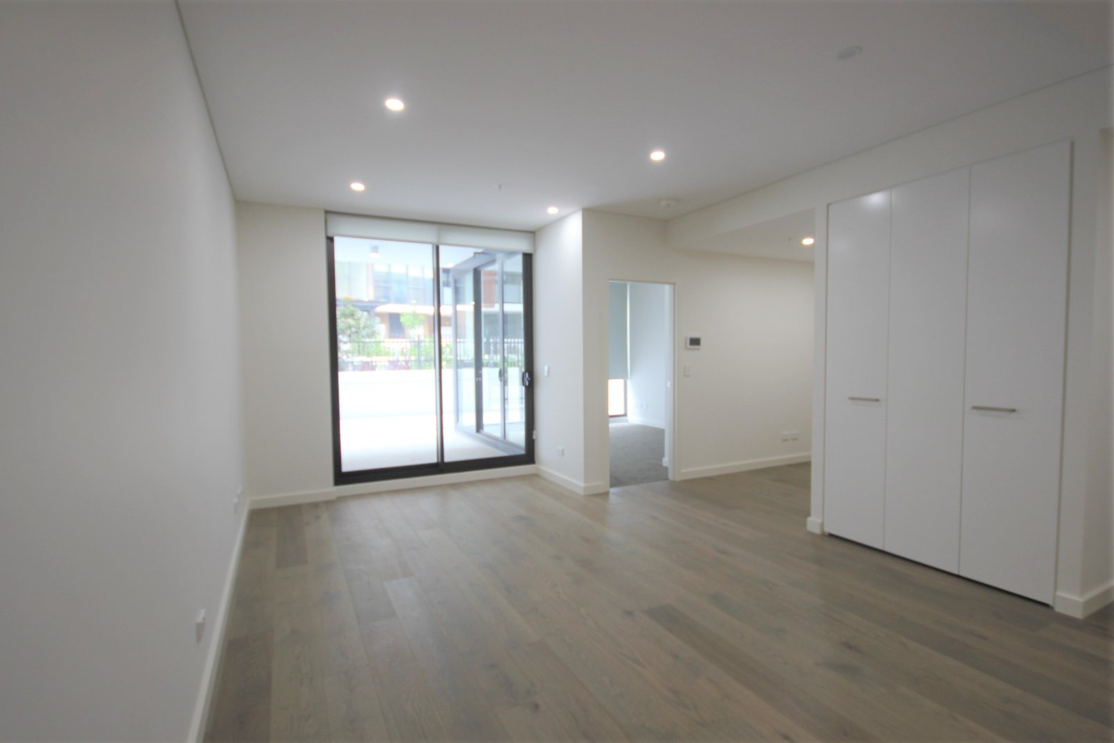 G08/11 Garrigarrang Ave  KOGARAH 5