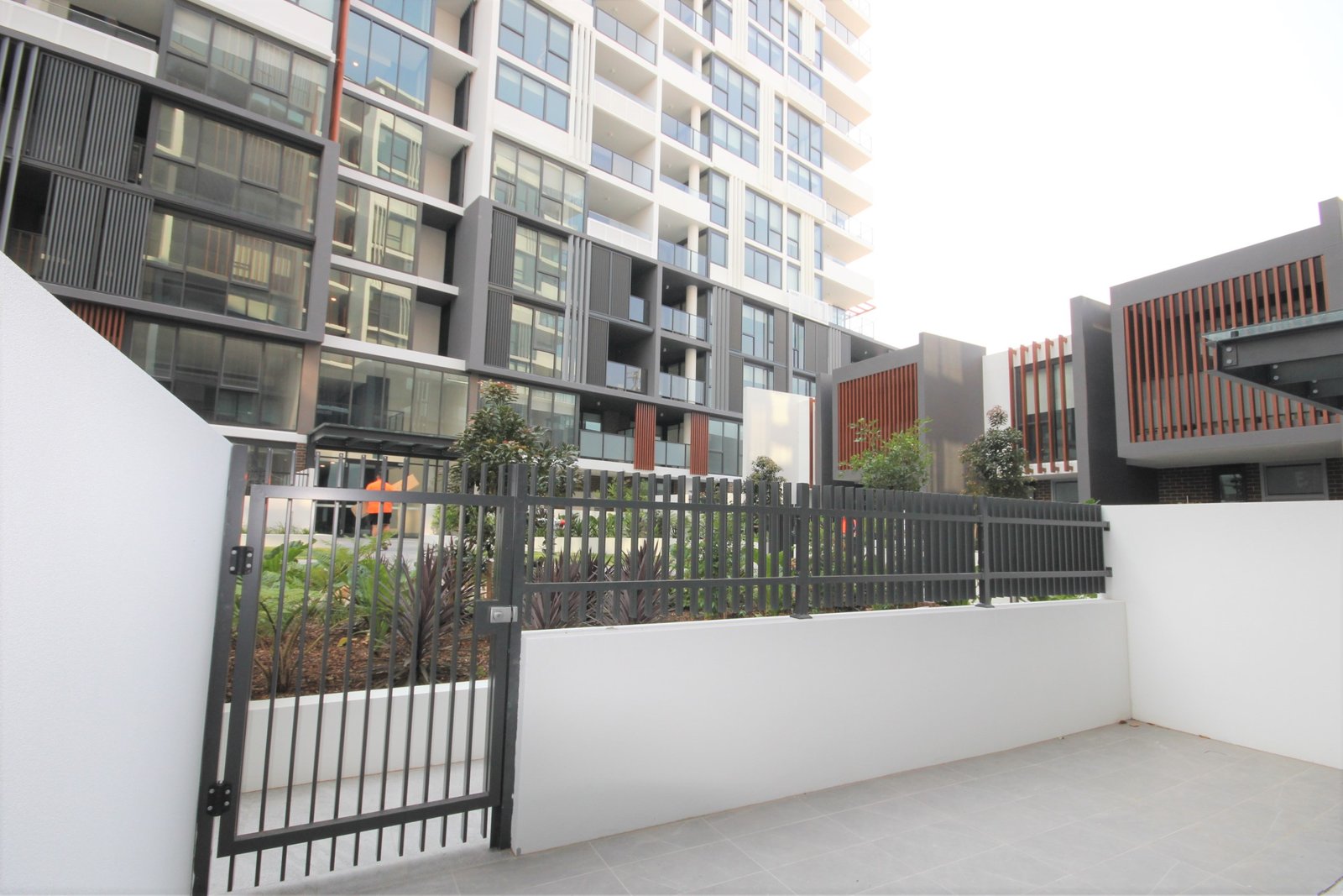 G08/11 Garrigarrang Ave  KOGARAH 8