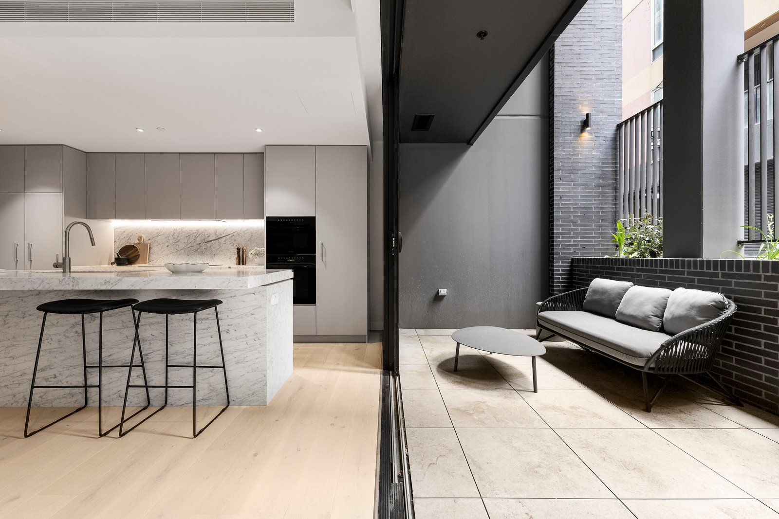 G08/127 Cardigan Street, CARLTON, 3053