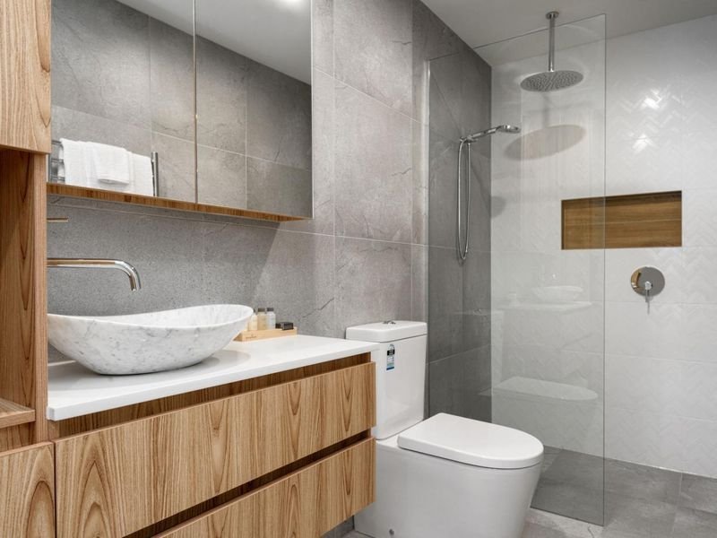 Gallery: G08/2-4 Littlewood Street