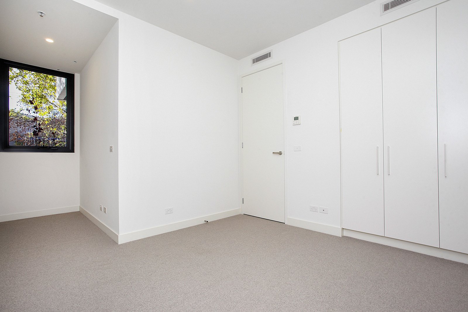 Gallery: G08/2 Well Street
