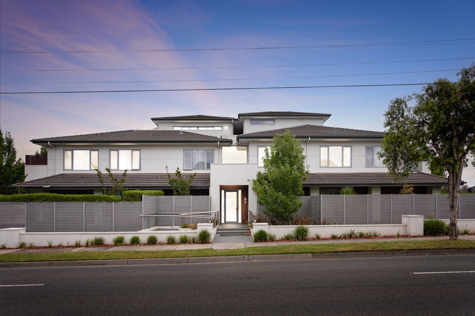 Gallery: G08/303-305 Huntingdale Road