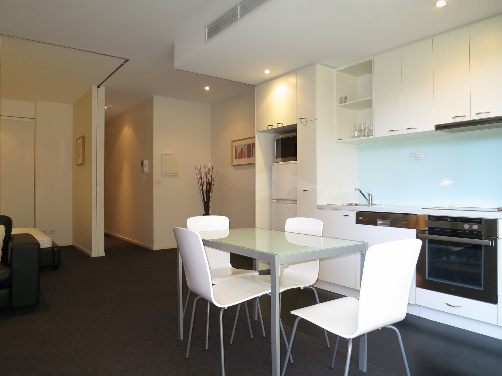 Gallery: G08/52 Dow Street