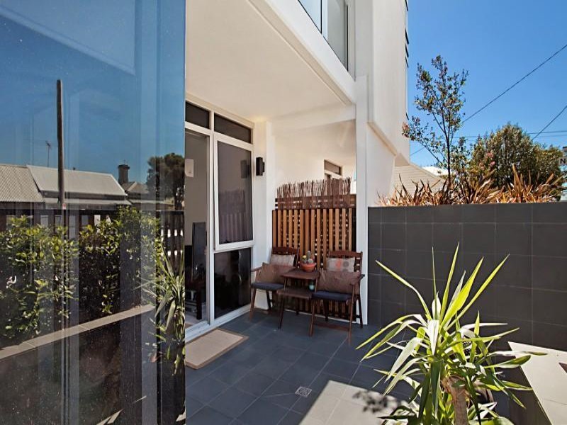 Gallery: G08/99 Dow Street