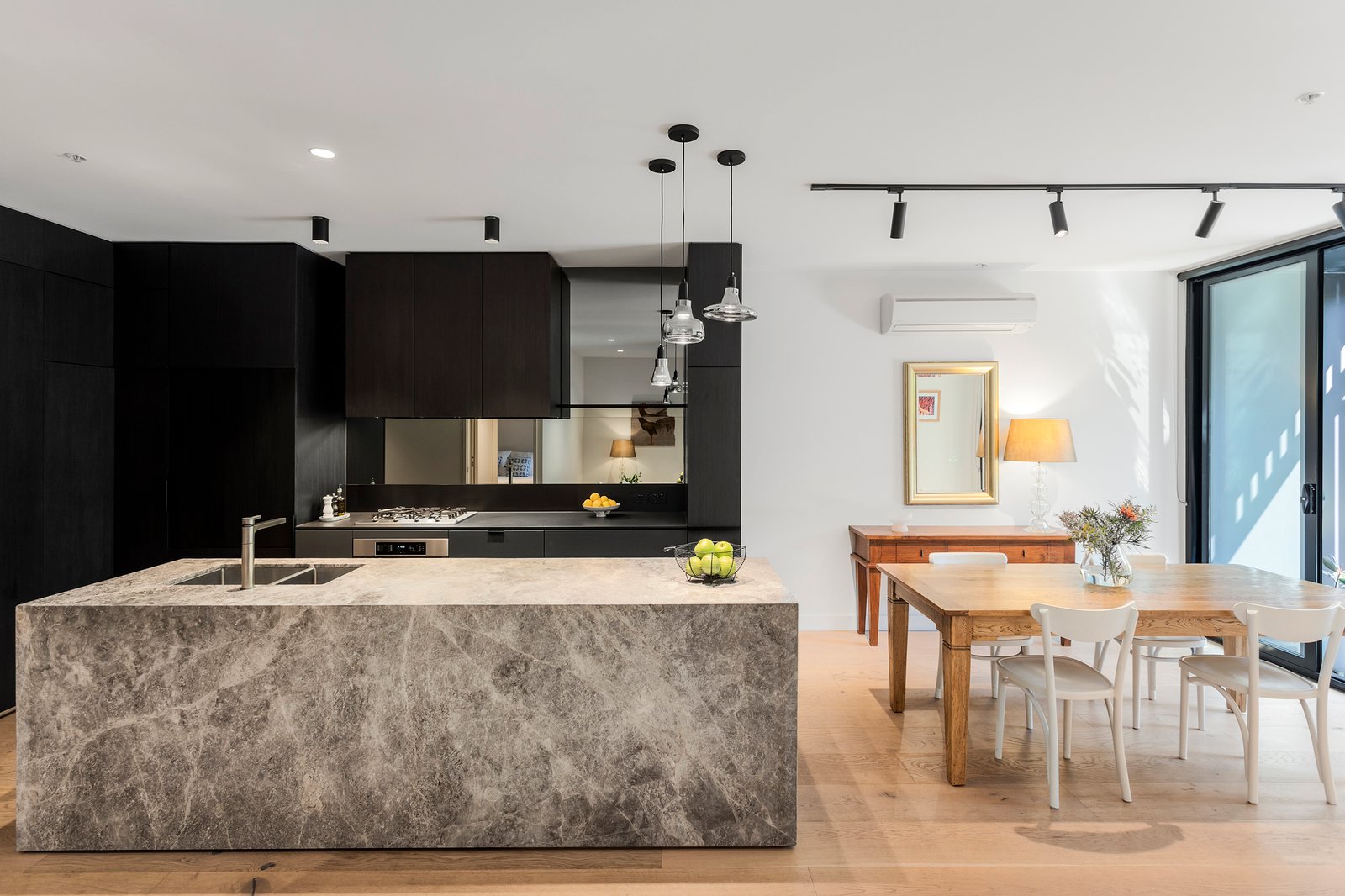 Real Estate and Property in G09/1045 Burke Road, Hawthorn East, VIC