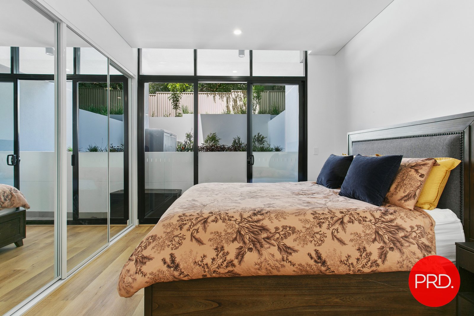 G11/79 Regent Street KOGARAH 6