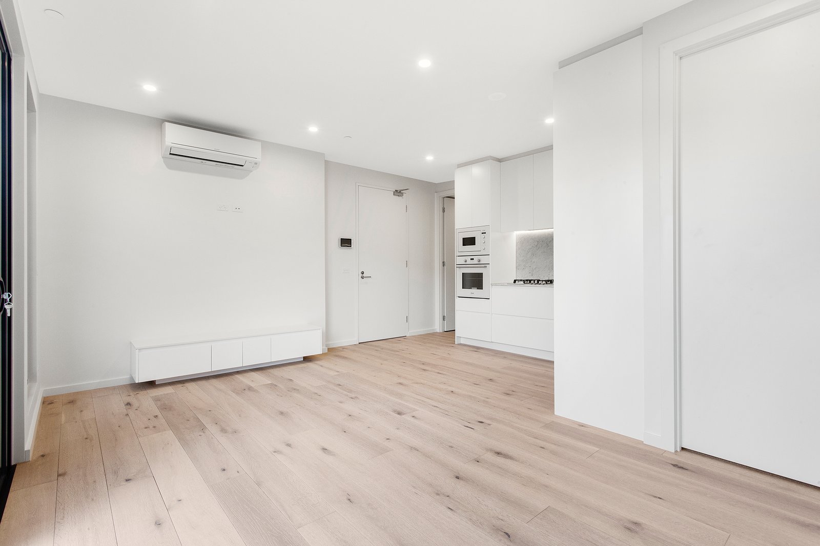 Gallery: G15/15 Maude Street
