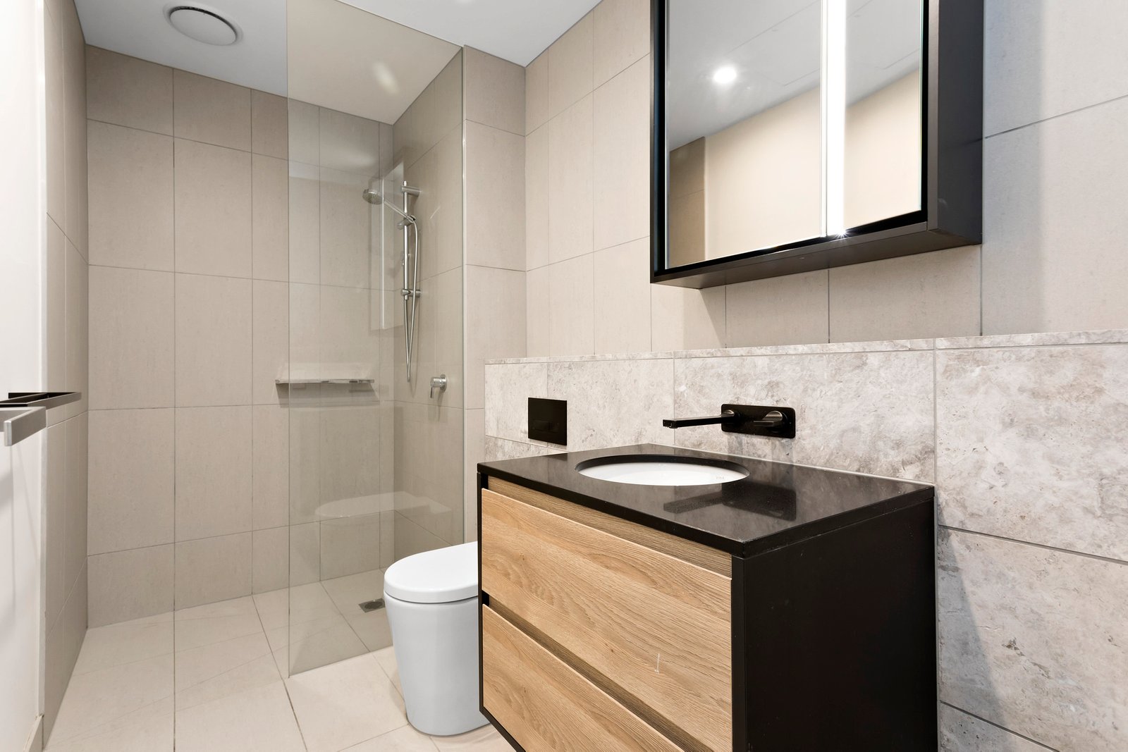 Real Estate and Property in G15/881 High Street, Armadale, VIC