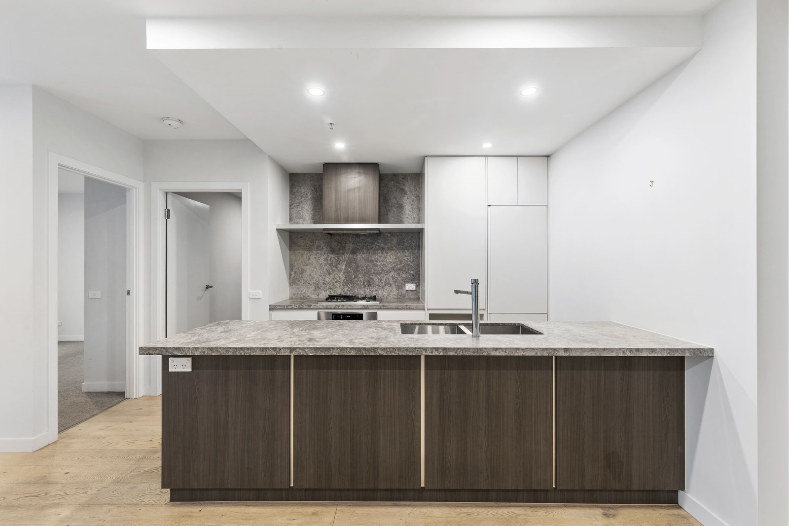 Gallery: G18/50 Kambrook Road