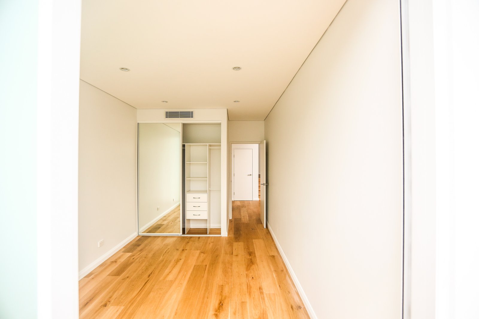 G2/11C Mashman Avenue KINGSGROVE 3