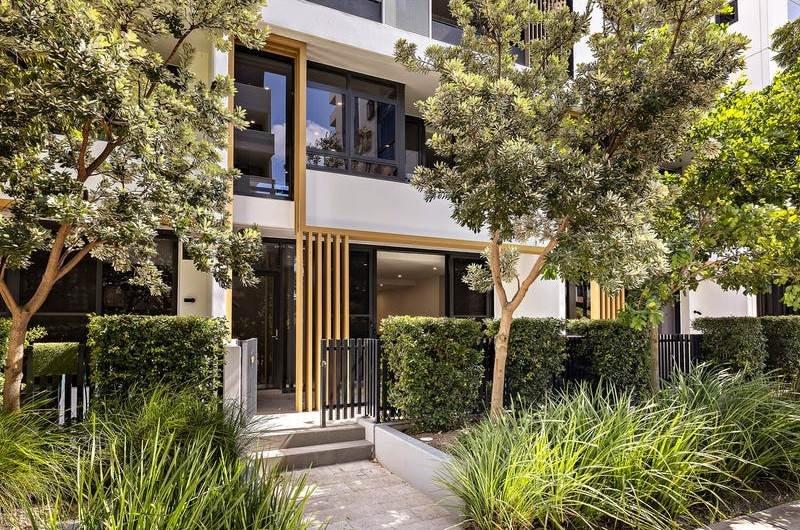 G26/13 Oscar Place EASTGARDENS 8