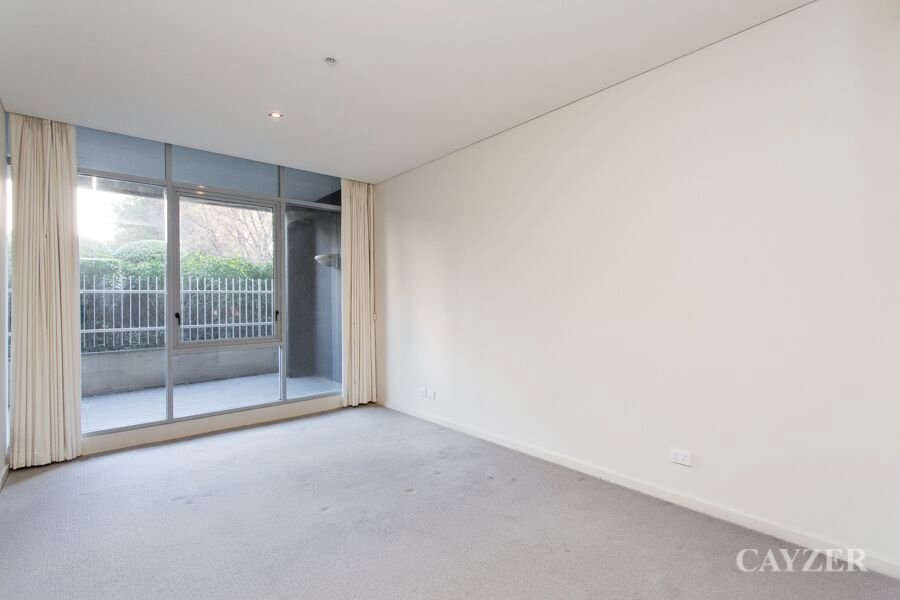 Gallery: G312/93 Dow Street