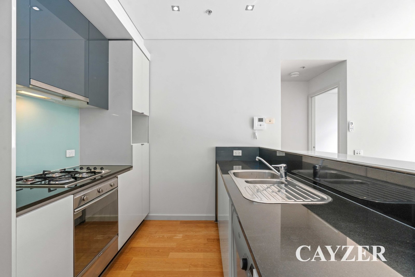 Gallery: G401/93 Dow Street