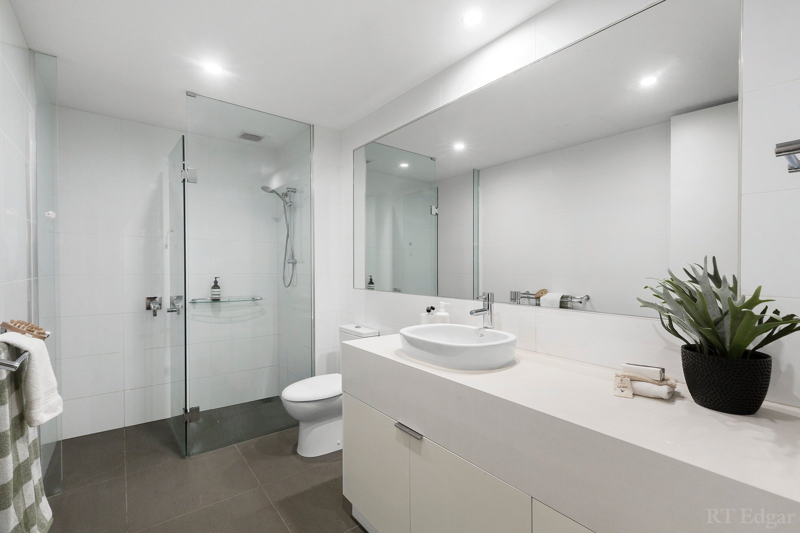 Real Estate and Property in G4/428 Tooronga Road, Hawthorn East, VIC