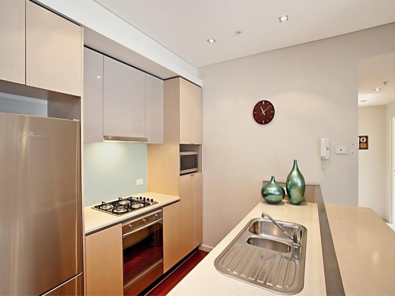 Gallery: G503/93 Dow Street