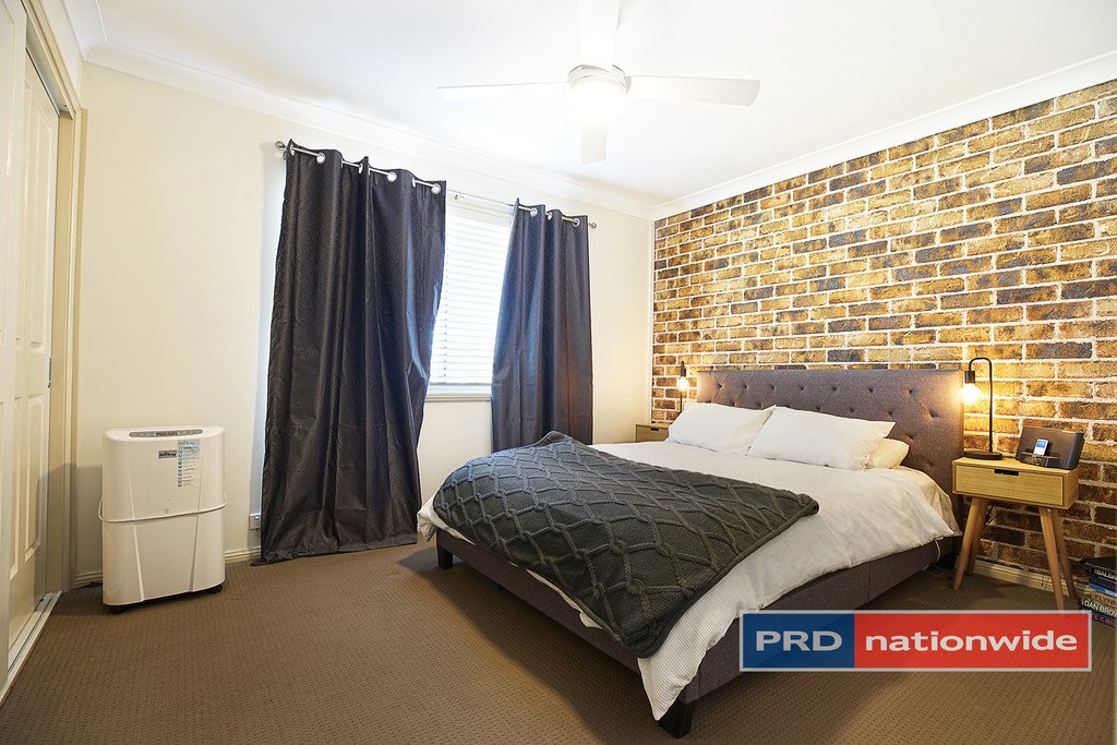  GLENMORE PARK 4