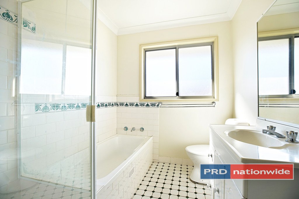  GLENMORE PARK 7