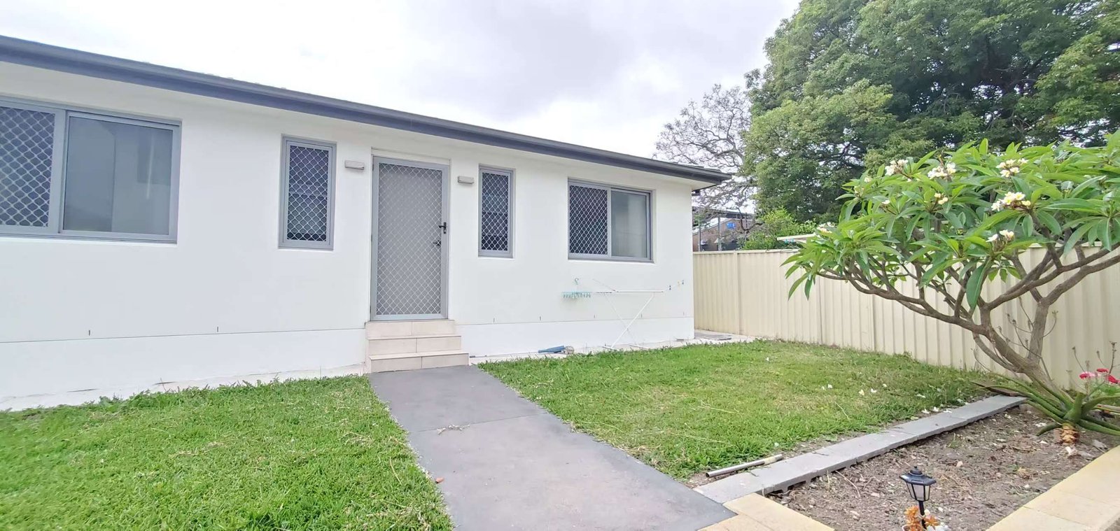 Granny Flat/48 Orange Street HURSTVILLE 2