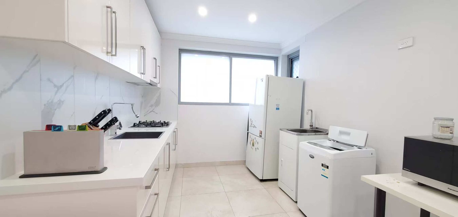 Granny Flat/48 Orange Street HURSTVILLE 5