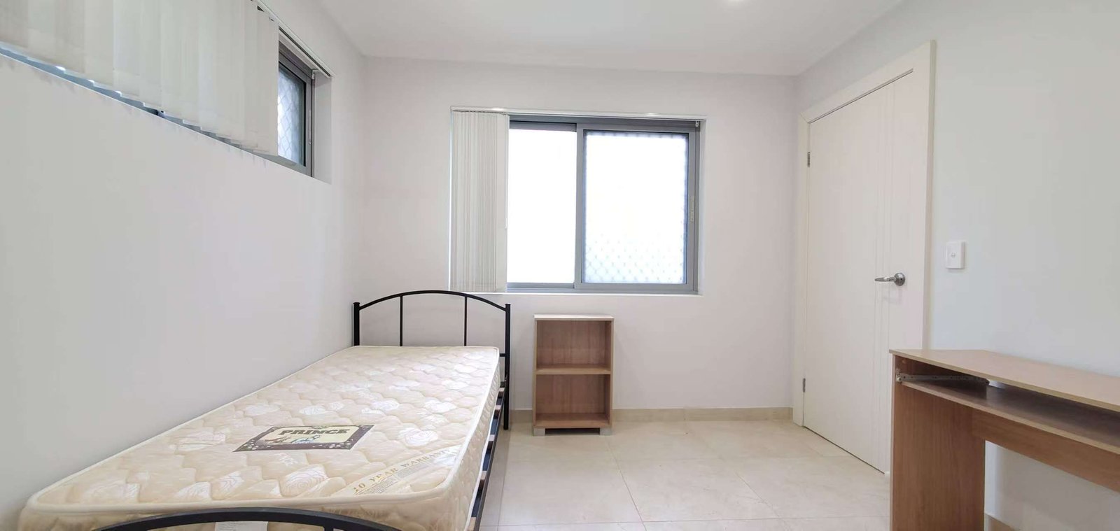 Granny Flat/48 Orange Street HURSTVILLE 12