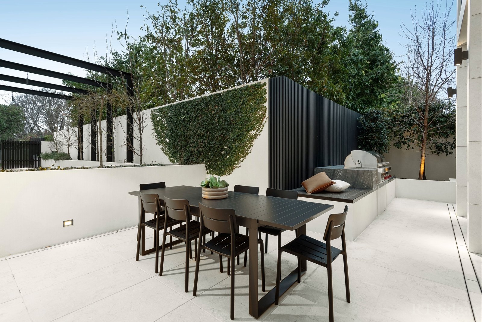 Real Estate and Property in Ground Floor 16 Horsburgh Grove, Armadale, VIC