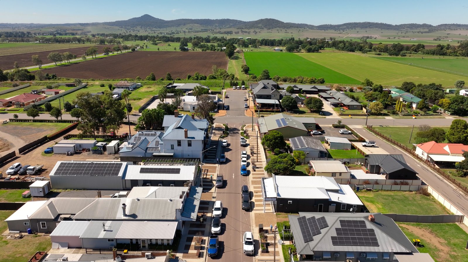  'Highfields Estate' Almond St  DENMAN 2